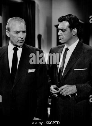 Raymond Burr Ralph Clanton Perry Mason nell'episodio 1957 Foto Stock