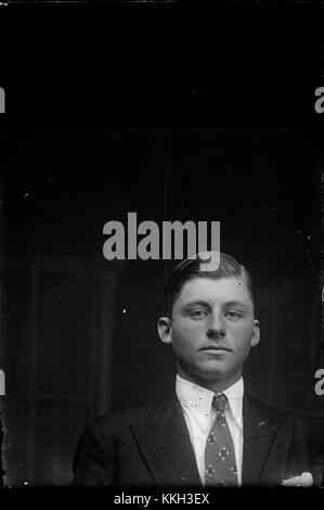 Una collezione dell'Archivio CosticÄƒ Acsinte, con una fotografia del 2014. L'archivio presenta immagini storiche provenienti dalla Romania, che catturano la vita all'inizio del XX secolo attraverso la lente del fotografo. Foto Stock