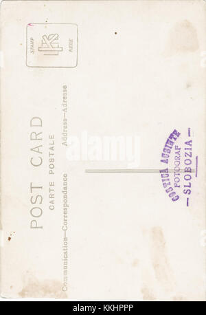 Questa è una fotografia di Costica Acsinte, una nota fotografa rumena di Slobozia, le cui opere spesso si concentrano sulla fotografia ritrattistica. L'immagine è etichettata con un identificatore univoco. Foto Stock