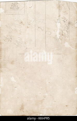 Questa fotografia, scattata da Costica Acsinte, una rinomata fotografa rumena, mostra un ritratto di studio dei primi anni del XX secolo dal suo atelier a Slobozia, IalomiÈ‐ a.. Il lavoro di Acsinte cattura la vita quotidiana e le persone dell'epoca, concentrandosi sull'autenticità e la cultura locale. Foto Stock