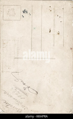 Questa immagine presenta un francobollo con l'iscrizione "Amintire 24 Ianuarie 1928" e fa parte di una collezione dell'Atelier Fotografic Costica Acsinte, un noto studio fotografico a Slobozia, Romania. Foto Stock