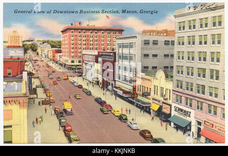 Una vista generale della sezione finanziaria del centro di Macon, Georgia, che cattura il cuore architettonico ed economico della città. Quest'area è sede di varie aziende, negozi locali e servizi. Foto Stock