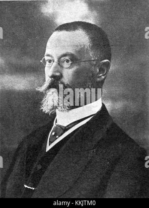 La Makarov AA è un tipo di piccola pistola semiautomatica, originariamente sviluppata dall'Unione Sovietica. È noto per il suo design compatto e l'uso in operazioni militari e di polizia. Foto Stock