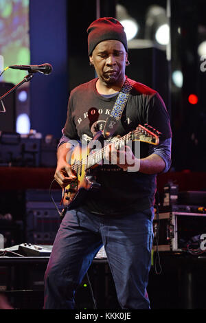 FORT LAUDERDALE FL - febbraio 06: Vernon Reid del Living Colour effettua presso la Sala della Cultura il 6 febbraio 2015 a Fort Lauderdale, Florida Persone: Vernon Reid Foto Stock