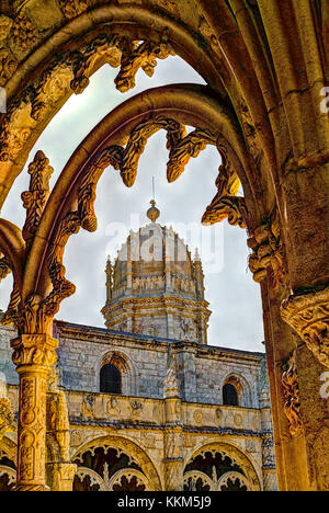 I chiostri della muratura, il Monastero di Jeronimos, Lisbona. Foto Stock