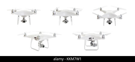 Velivoli senza pilota sistema (UAV) quadcopter fuchi set 2 di 2 isolato su bianco. Foto Stock