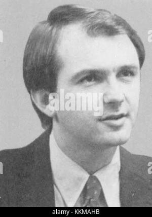 La pubblicità della Cadillac Sedan Deville del 1956 mette in risalto il lusso e l'eleganza di questo iconico modello di auto americano, mostrando le sue caratteristiche avanzate, il design elegante e la massima maestria artigianale. Foto Stock