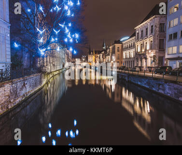 Gand illuminazione natalizia e Canal di notte Foto Stock
