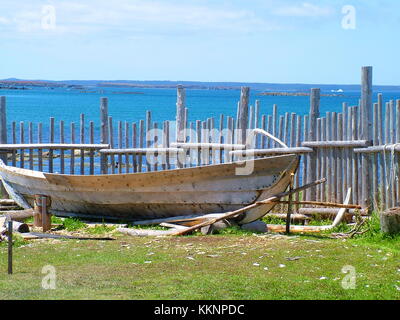 Terranova, CA: L'Anse aux Meadows il 24 giugno 2011. Ri-creazione di un Viking longboat presso l'Anse aux Meadows. Foto Stock