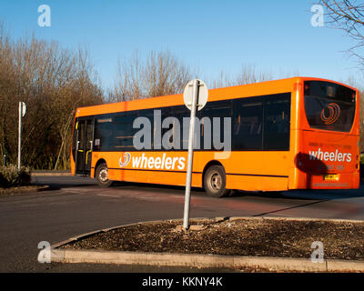 Tesco superstore extra, servizio autobus locale il trasporto di passeggeri per memorizzare Foto Stock