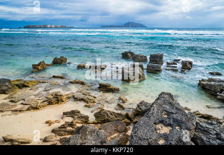 Isola Norfolk, australiano territorio esterno, Kingston, macellazione baia con vista di Nepean e Philip Island Foto Stock