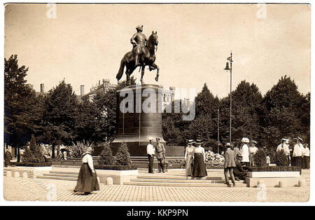 La statua di Pietro il grande a riga, in Lettonia, onora l'imperatore russo che modernizzò l'Impero russo. La statua è un simbolo della sua influenza sulla storia russa e lettone. Foto Stock