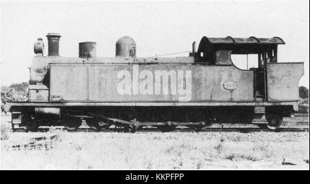 La classe SAR H1 225 è un tipo di locomotiva a vapore gestita dalla South African Railways. Con una configurazione a ruote 4-8-2T, è stato utilizzato per vari servizi, tra cui il trasporto di passeggeri e merci attraverso il Sudafrica all'inizio del XX secolo. Foto Stock