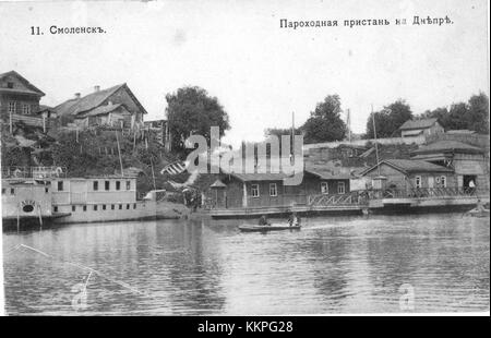 Molo dei piroscelli sul fiume Dnieper a Smolensk 1 Foto Stock