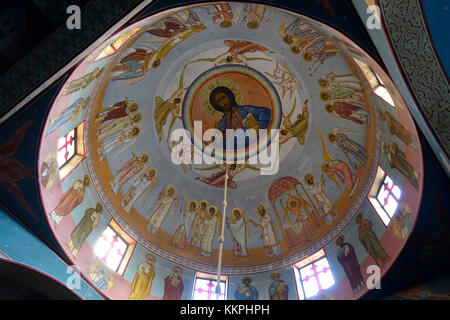 Cristo Pantocratore decora la cupola interna del greco-melkita cattolica Cattedrale dell'Annunciazione della Vergine o semplicemente la chiesa di Nostra Signora dell Annunciazione che serve come sede della Cattolica Melchita Patriarcato di Antiochia e di tutto l Oriente Situato nel Quartiere Cristiano della Città Vecchia, a Gerusalemme Est, Israele Foto Stock