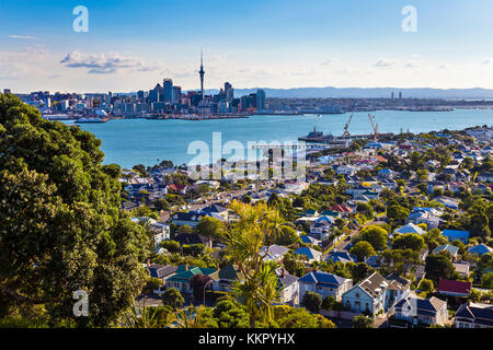 Vista sullo skyline di Auckland dal Monte Victoria in Devonport, Auckland, Nuova Zelanda Foto Stock