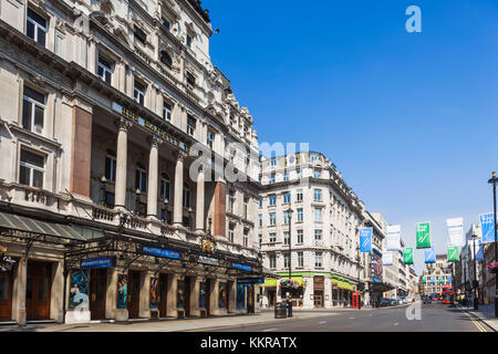 Inghilterra, London, Westminster, Haymarket e Her Majesty's Theatre Foto Stock