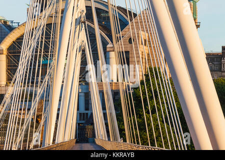 Inghilterra, London, Westminster, charing cross, hungerford passerella aka il Golden Jubilee bridge, architetti lifschutz davidson sandlands Foto Stock