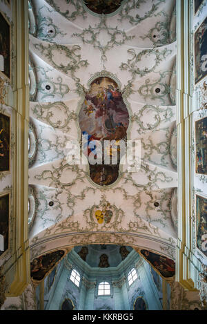 Austria salisburghese, Salisburgo, Stiftskirche San Pietro Chiesa, interno Foto Stock