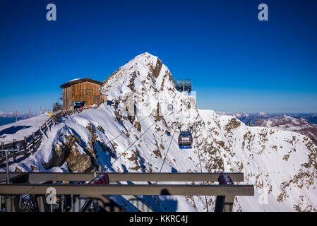 Austria, Tirolo, zillertal, Hintertux, sul ghiacciaio Hintertuxer Gletscher, ski-lift Foto Stock