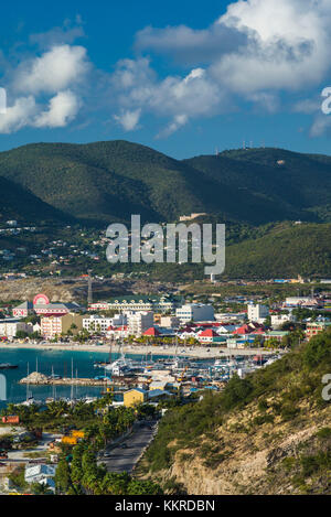 Olanda, Sint Maarten, Philipsburg, vista sulla città dal porto di Philipsburg Foto Stock