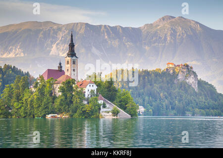 Isola di Bled e del lago di Bled. Bled, Superiore regione Carniolan, Slovenia. Foto Stock