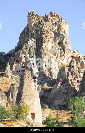 Il Castello di Uchisar o 'media castello' in Cappadocia, Turchia. Foto Stock