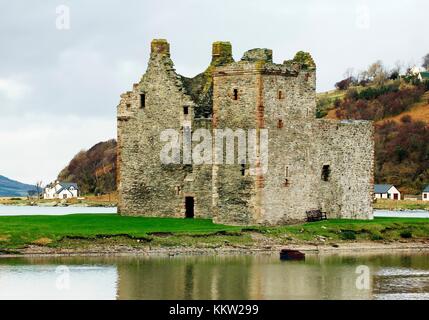 Lochranza castello, risalente al XVI secolo, sull'isola di Arran, Scotland, Regno Unito