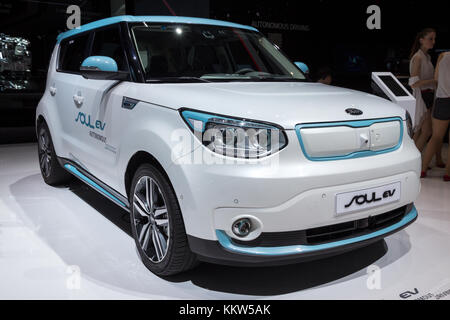 Ginevra, Svizzera - 1 Marzo 2016: Kia Soul EV tutti elettrici ultracompatto che sta SUV crossover auto auto presentati presso la 86Geneva International Motor Show. Foto Stock