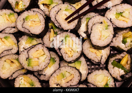Classic giappone maki fotografata da sopra Foto Stock