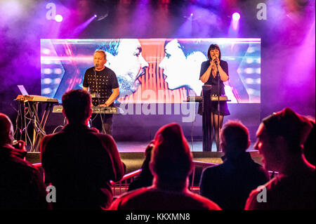 Bognor Regis, Regno Unito. 2 dicembre 2017. Future Perfect Play Electric Dreams Festival. Crediti: Ken Harrison/Alamy Live News Foto Stock