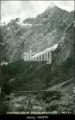 Una cartolina del 1960 raffigurante la Valle del Logar in Slovenia, che cattura la bellezza panoramica e il paesaggio naturale. Foto Stock