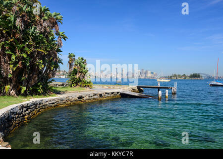 Eremita punto sulla baia di eremita, parte dell'eremo foreshore a piedi, nella Vaucluse, un sobborgo a est di Sydney, Nuovo Galles del Sud, Australia Foto Stock