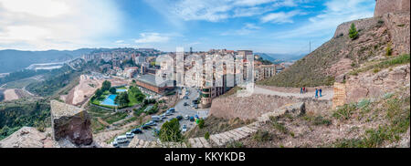 Vista panoramica dal Castello di Cardona. La fortezza medievale. Città di Cardona, la Catalogna Foto Stock