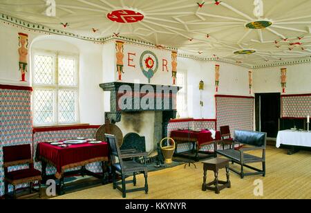 La sala da pranzo di Plas Mawr, Conwy, Galles. Il migliore periodo Elizabethan town house in Gran Bretagna. Ripristinato intonaco ornati Foto Stock