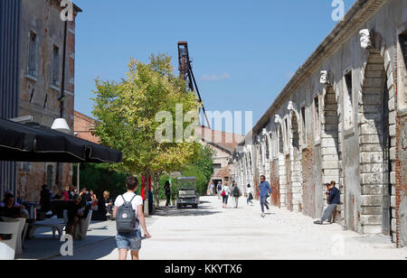 Arsenale di Venezia, costruito 1561, architetto sconosciuto, parte della zona di alloggiamento della Biennale, Foto Stock