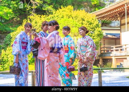 Donne kimono a Hokoku-ji Foto Stock
