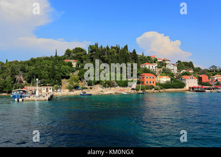 Summer View su Kolocep isola, una delle isole Elafiti vicino Dubrovnik, costa dalmata, Mare Adriatico, Croazia, Europa Foto Stock