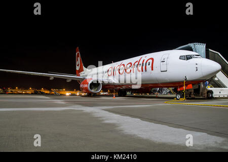 Air Berlin Boeing 737 dormire all'aeroporto di Stoccarda Foto Stock