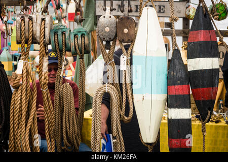 Marino mercato hardware sul porto di Lunenburg, Nova Scotia, Canada. Foto Stock