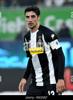 Wolfsburg, Germania. 3 dicembre 2017. Lars Stindl di Gladbach è in azione durante la partita di calcio della Bundesliga tedesca tra Wolfsburg e Bor. Moenchengladbach nella Volkswagen Arena di Wolfsburg, Germania, 3 dicembre 2017. Crediti: Peter Steffen/dpa/Alamy Live News Foto Stock