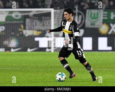 Wolfsburg, Germania. 3 dicembre 2017. Lars Stindl di Gladbach è in azione durante la partita di calcio della Bundesliga tedesca tra Wolfsburg e Bor. Moenchengladbach nella Volkswagen Arena di Wolfsburg, Germania, 3 dicembre 2017. Crediti: Peter Steffen/dpa/Alamy Live News Foto Stock