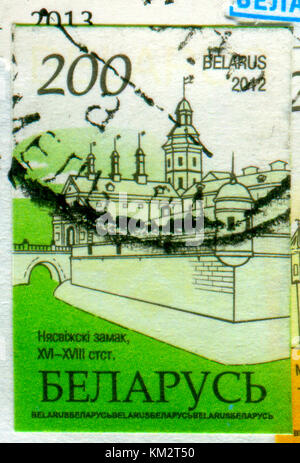 GOMEL, BIELORUSSIA, 30 NOVEMBRE 2017, Stamp stampato in Bielorussia mostra l'immagine del castello di Nesvizh è un castello residenziale della famiglia Radziwill a Niasvi Foto Stock