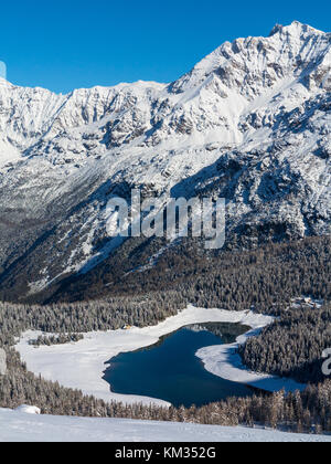 Lago di Palù in Valmalenco - stagione invernale Foto Stock