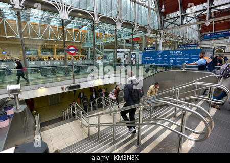 La metropolitana e la stazione di Paddington, Londra Foto Stock