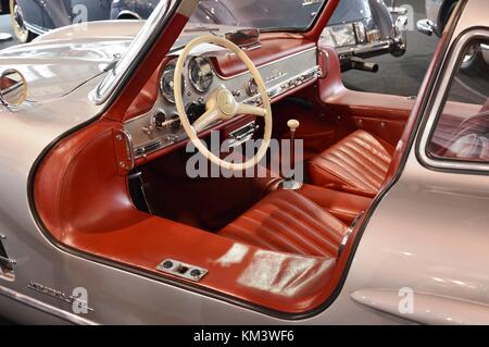 Mercedes, Benz, 300 SL, Gullwing, anno 1954, presso Vintage car Padova, Italia - ottobre 25 2015 Foto Stock