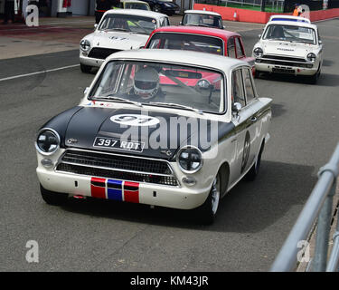 Martin strommen, Ford Cortina Lotus, john fitzpatrick trofeo, u2TC, al di sotto di 2 litro touring cars, Silverstone classic, luglio 2017, Silverstone, 60's vetture Foto Stock