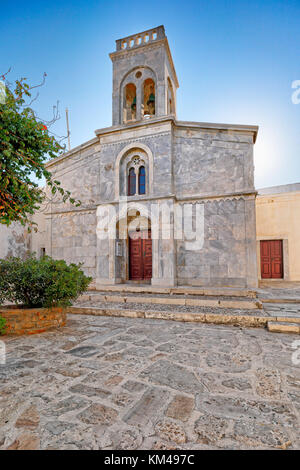 Una vecchia chiesa nel castello (Kastro) di chora in Naxos Island, Grecia Foto Stock