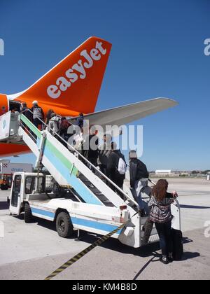 Aeroporto di Capodichino a Napoli, Campania, Italia, foto 30 aprile 2017. Foto: Beate Schleep | utilizzo in tutto il mondo Foto Stock