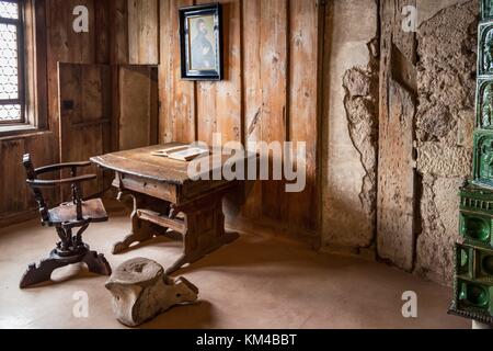 Germania: Luther Room nel castello di Wartburg a Eisenach, Turingia. Qui Martin Lutero tradusse il nuovo Testamento della Bibbia in tedesco. Foto del 04. Aprile 2014. | utilizzo in tutto il mondo Foto Stock